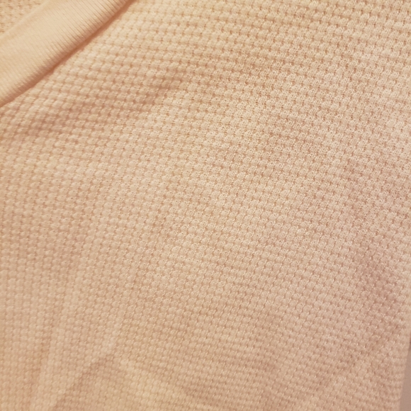 Brandy Melville  v-neck crop  top - Picture 3 of 4